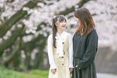 菜桜さんと母・由美さん
